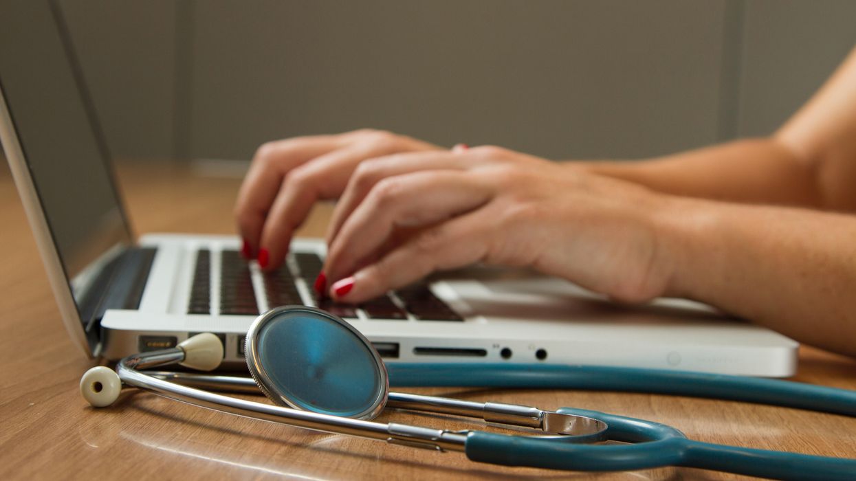 'Demoralization syndrome: Doctor blasts 'lucrative system of for-profit medicine' in scathing NYT op-ed