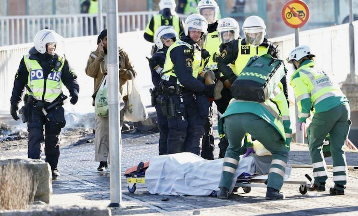 Several injured in clashes at anti-immigration rally in Sweden