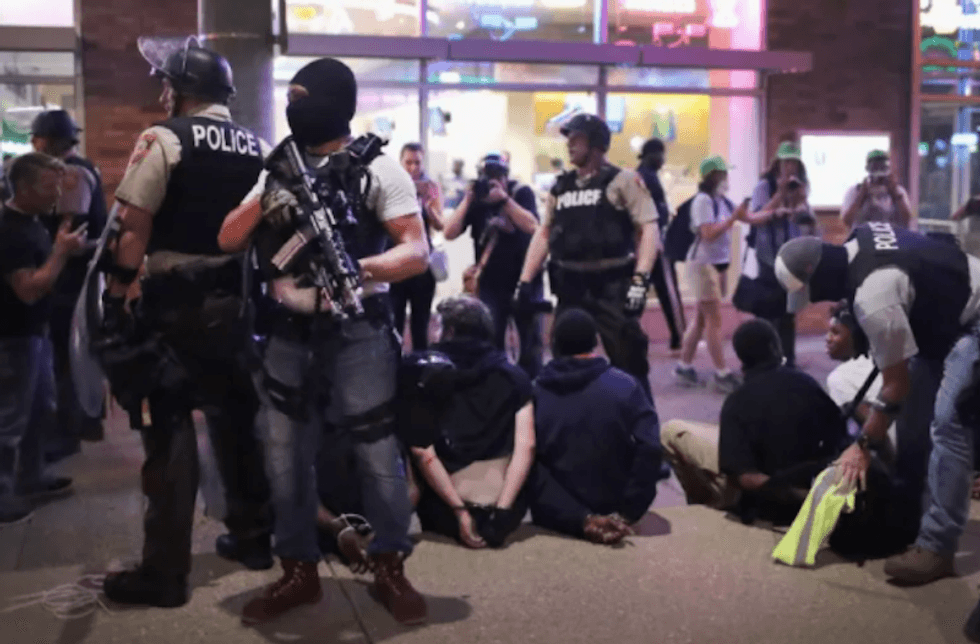 St. Louis tries to block lawsuit against police officers from going to trial