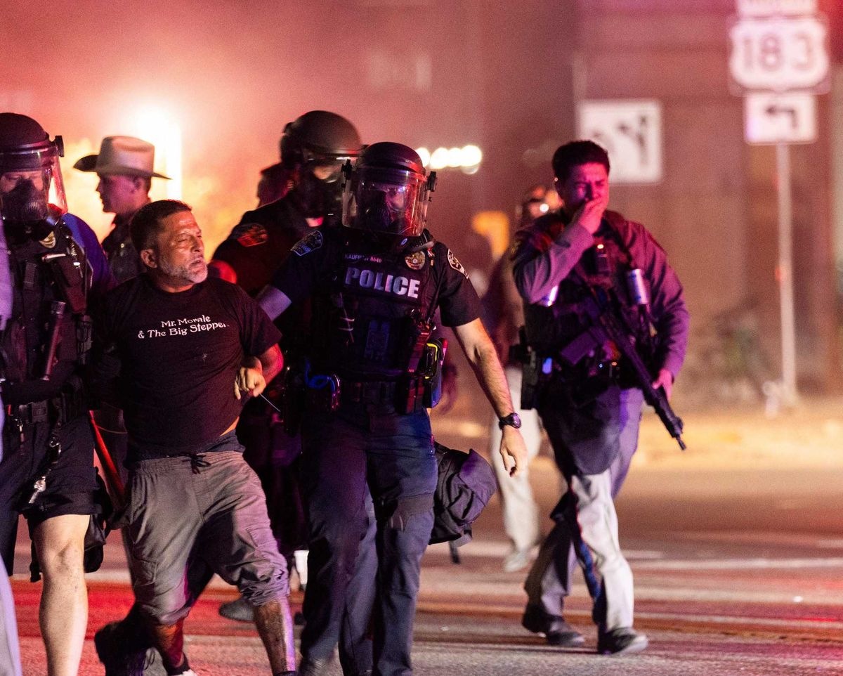 Ex-DHS lawyer stuns with 'incredibly disturbing' assessment of ICE shooting