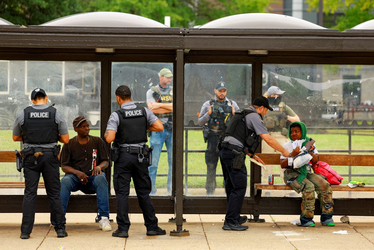 'It’s an affront': DC tour guide rips Trump's troop surge as a tourist 'spectacle'