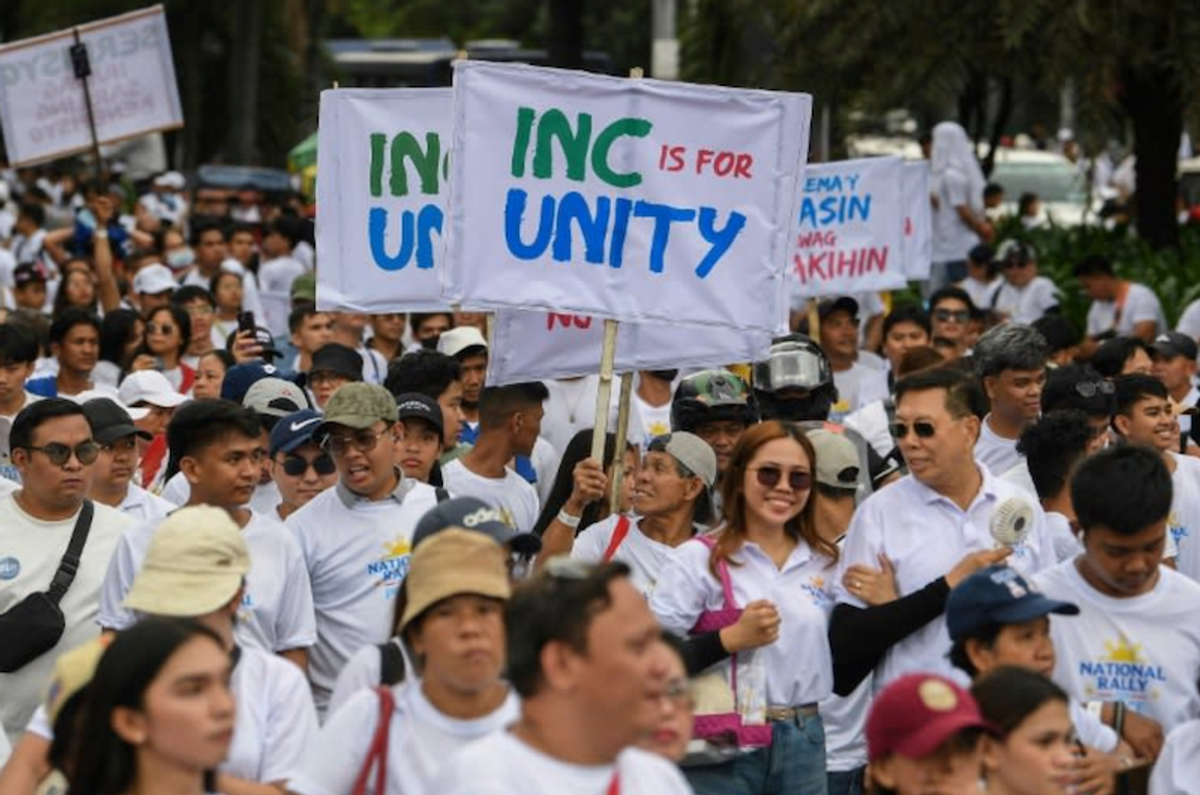 Philippine sect gathers to oppose VP Duterte impeachment