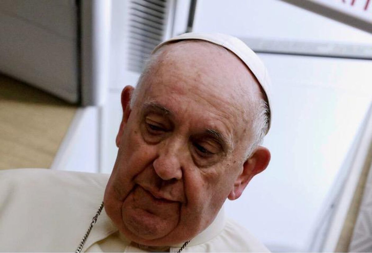 Breathless pope delegates reading as flu persists