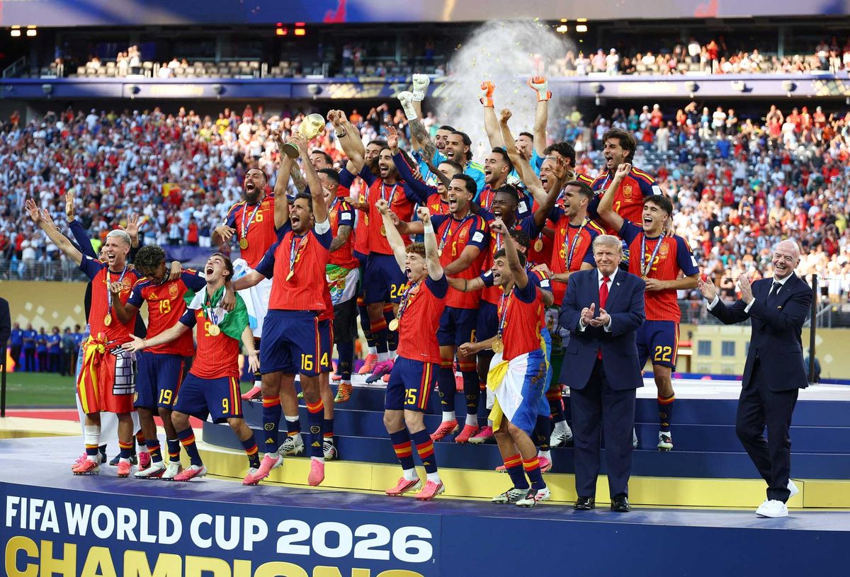 Trump's awkward World Cup stunt gets stinging review on CNN: 'It's like a curse'