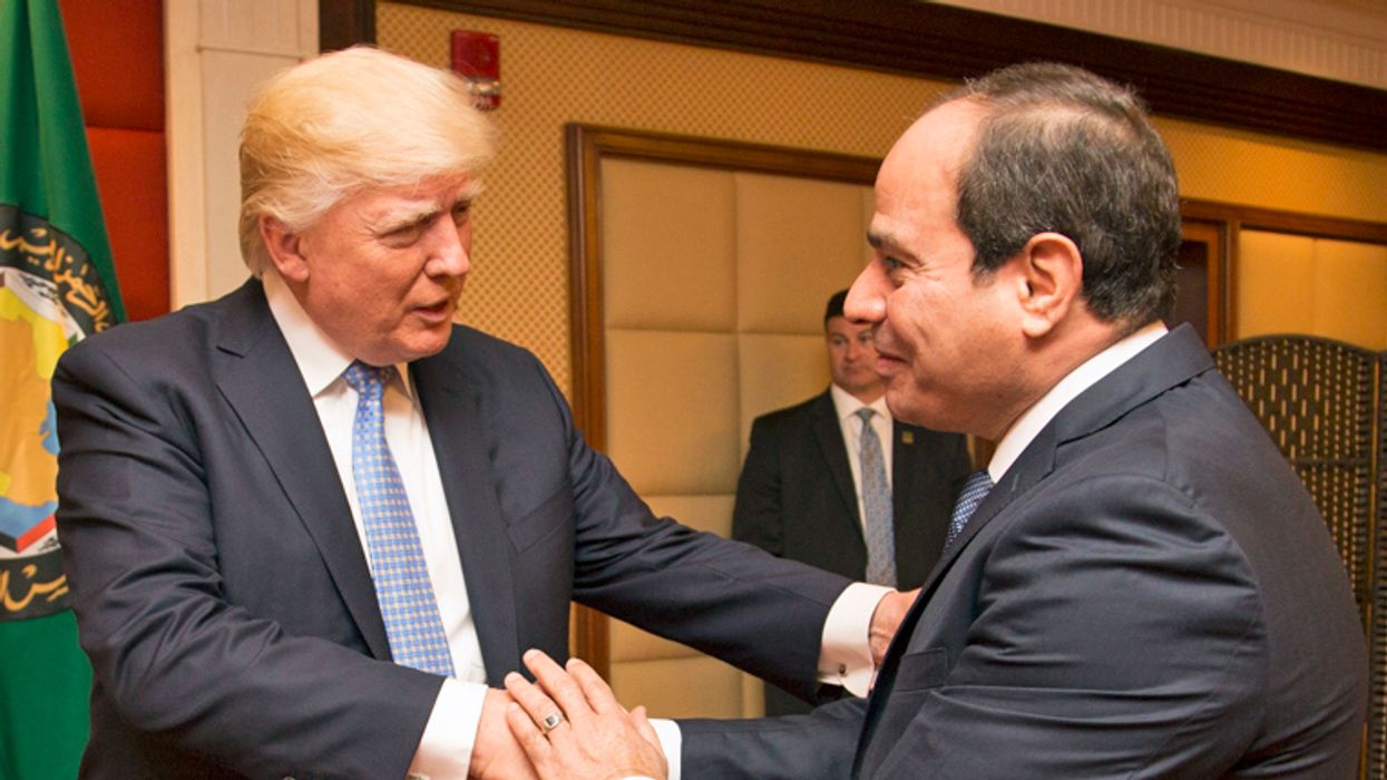 Trump at center of 'most serious allegation of a bribe in White House history': reporter