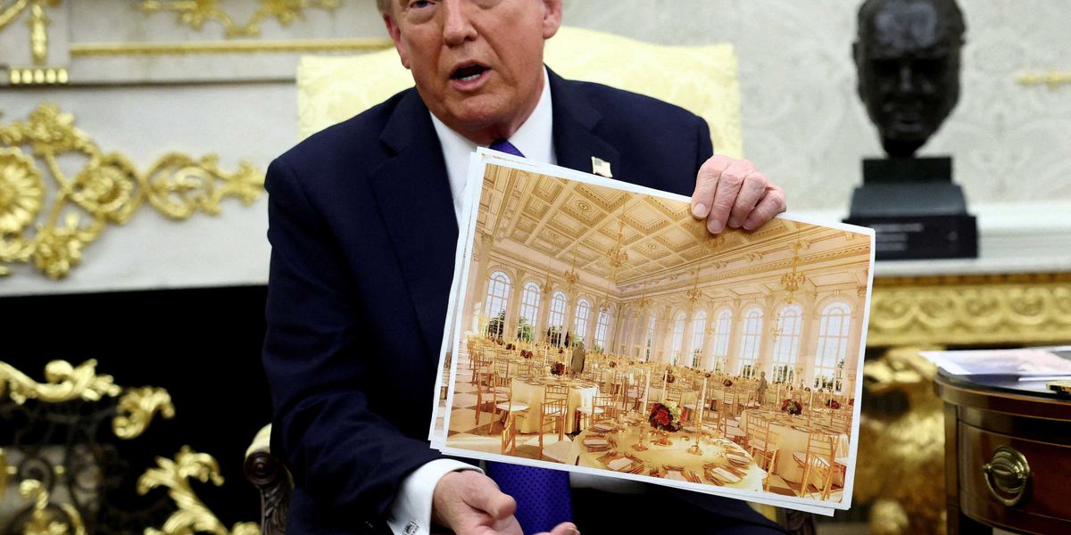 Trump draws 'MAGA Saddam' mockery over gaudy pet project: 'It's a running joke'