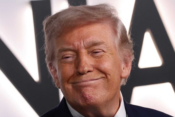 Republicans say Trump 'falling apart' as he sends desperate plea: 'Do you still love me?'