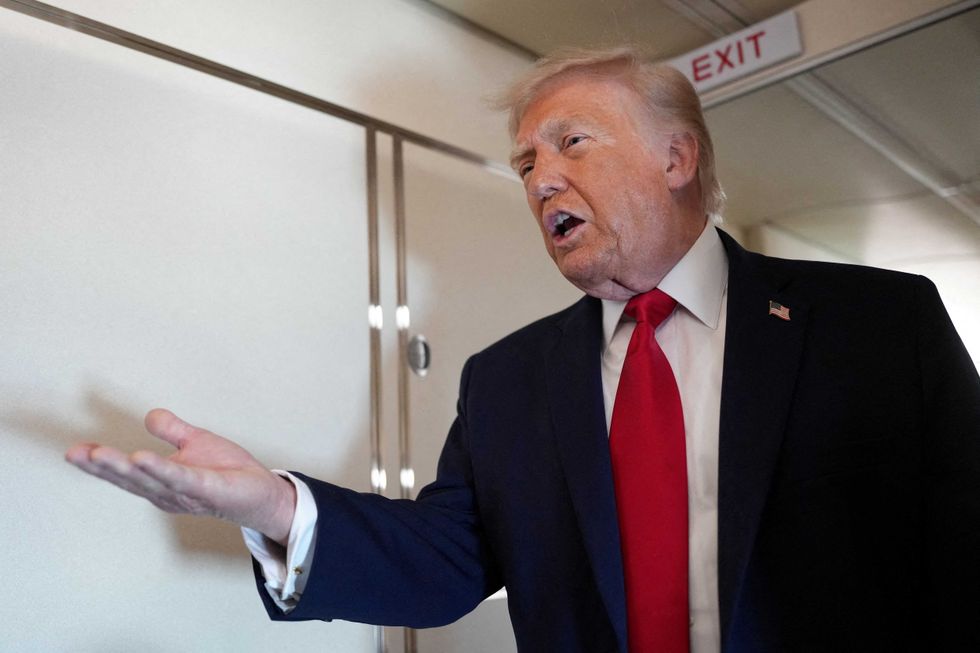 Trump arrives late and unhappy to Wisconsin event — and CNN reporter reveals why