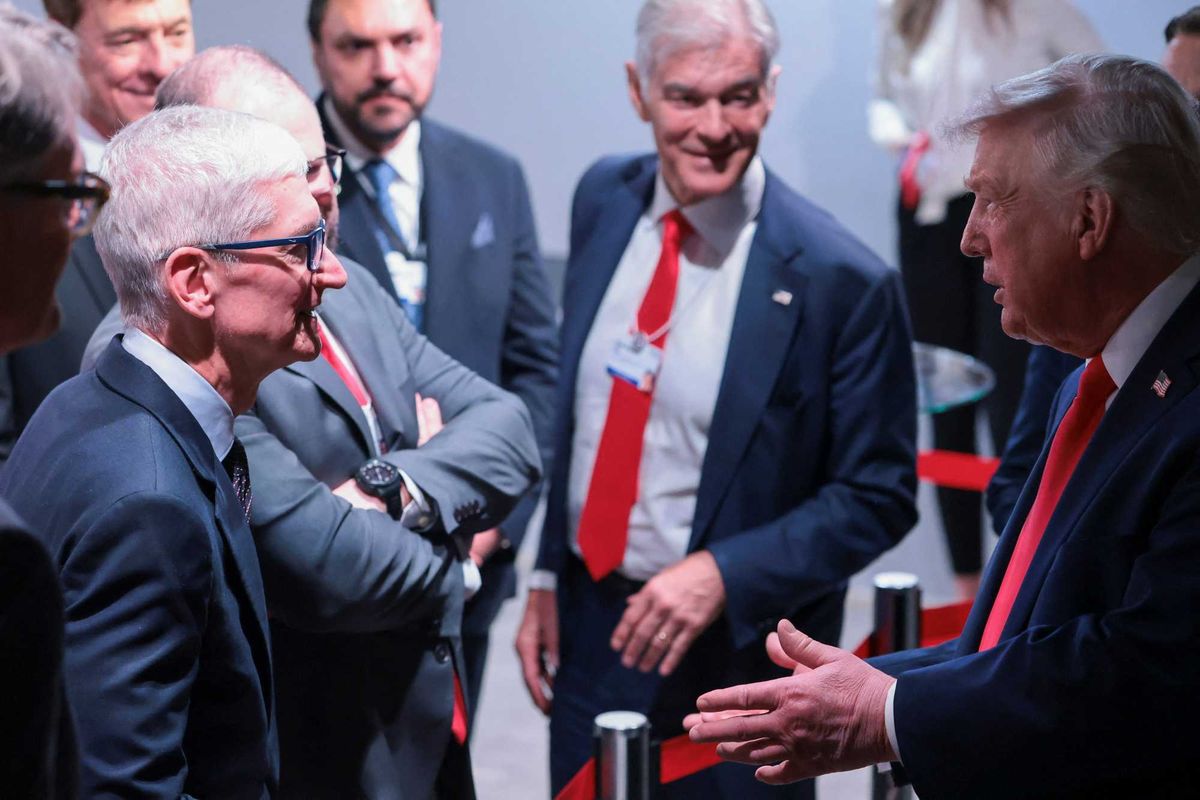 Firestorm as Apple CEO makes eye-popping White House visit: 'You’ve tarnished your legacy'