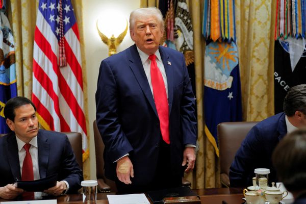 'Bob Ross vibes': Mockery ensues as Trump official caught doodling during Cabinet meeting