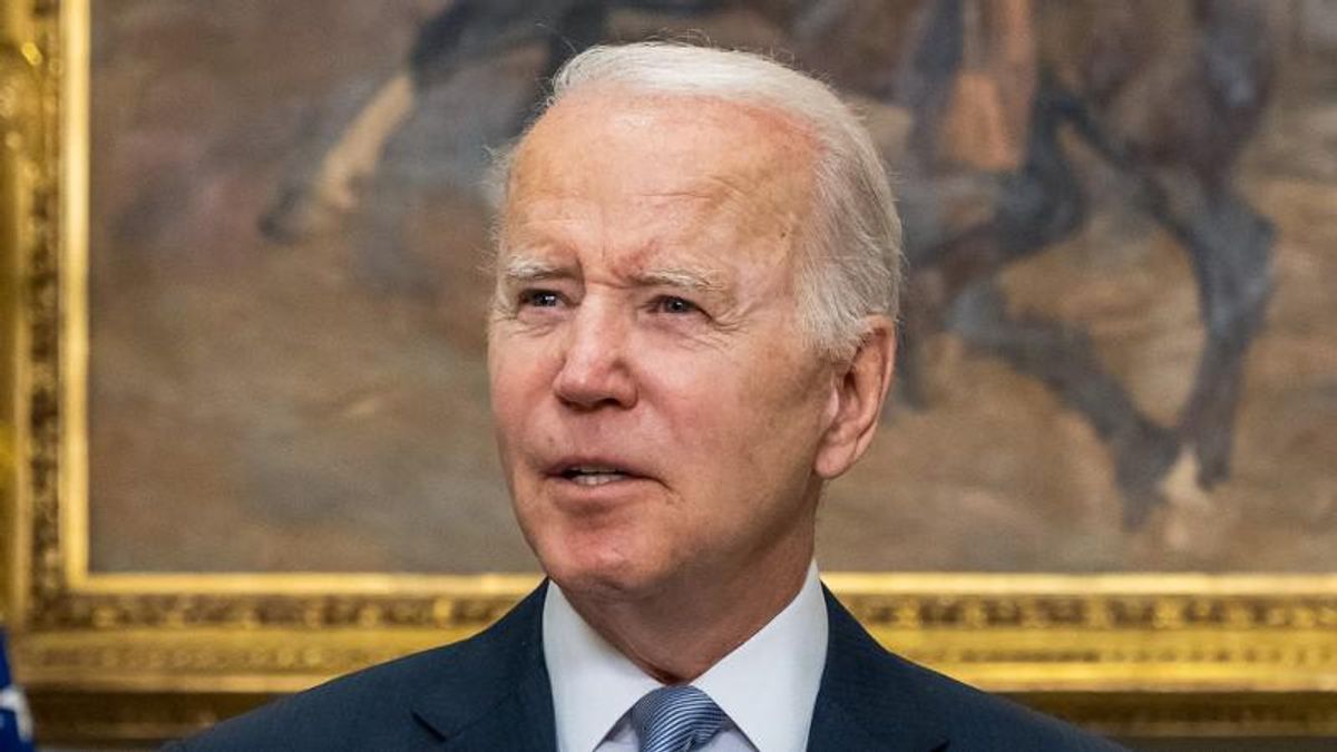 White House pressed for bolder abortion plan as crisis engulfs red states: report