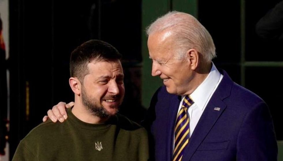 President Biden and Zelensky try to keep US Congress from balking
