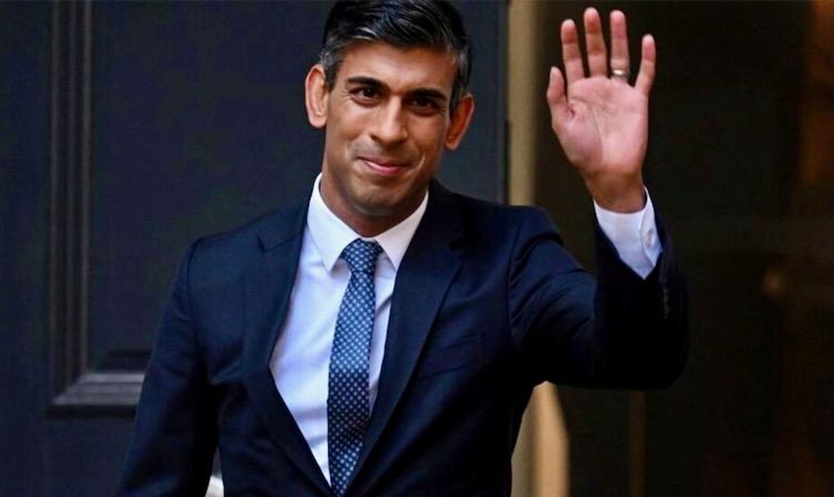 Britain falling behind EU in race to spur economic growth, say employers