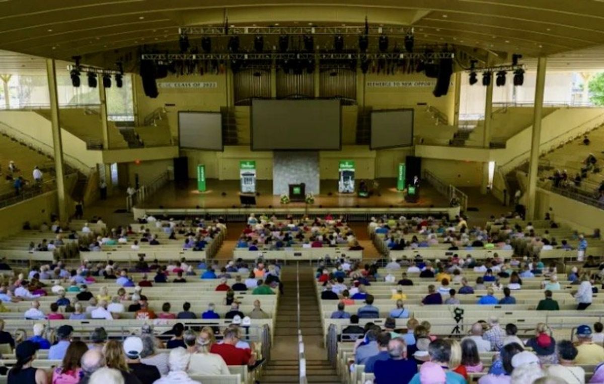 Rushdie tells trial of 'lake of blood' after stabbing