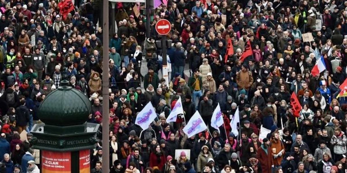 'Citizens' insurrection': Huge protests in France aim to kill Macron ...
