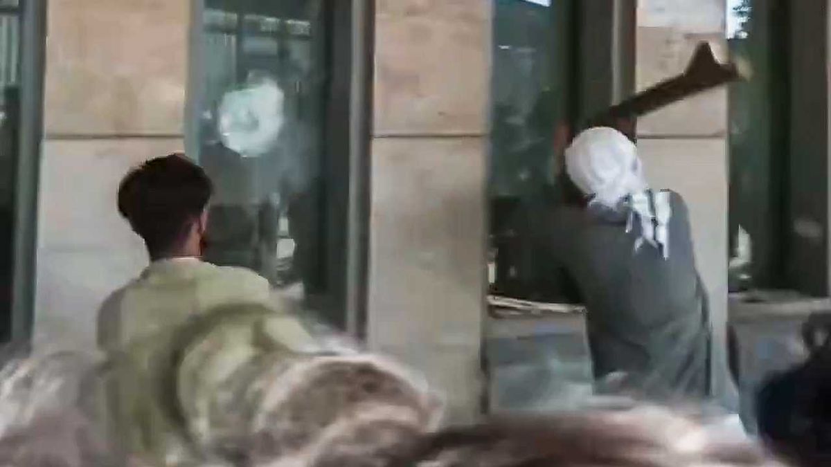 Watch: 9 dead after protesters storm US consulate in Pakistan over Iran strike