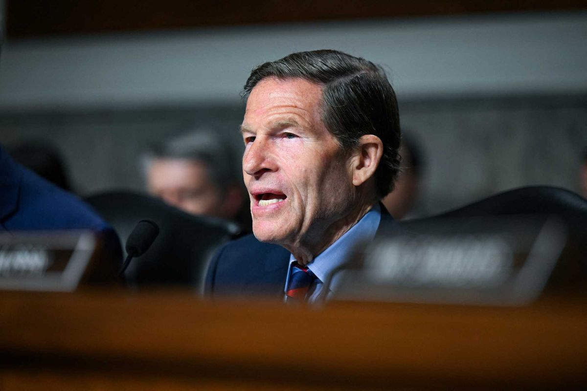 Senator eviscerates Trump judge nominee in clash during hearing: 'You understand?'