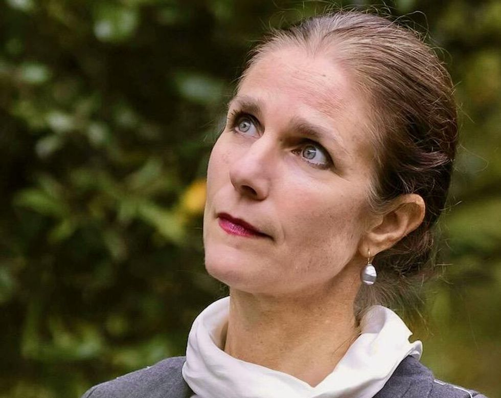 Dutch doctor says group will keep sending abortion pills to US women