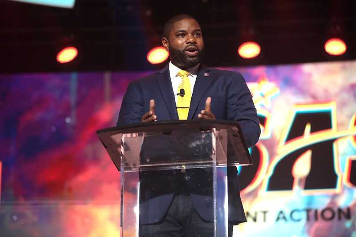 Knives out as scandal-scarred Republicans pile into one Florida race: 'You went to prison'