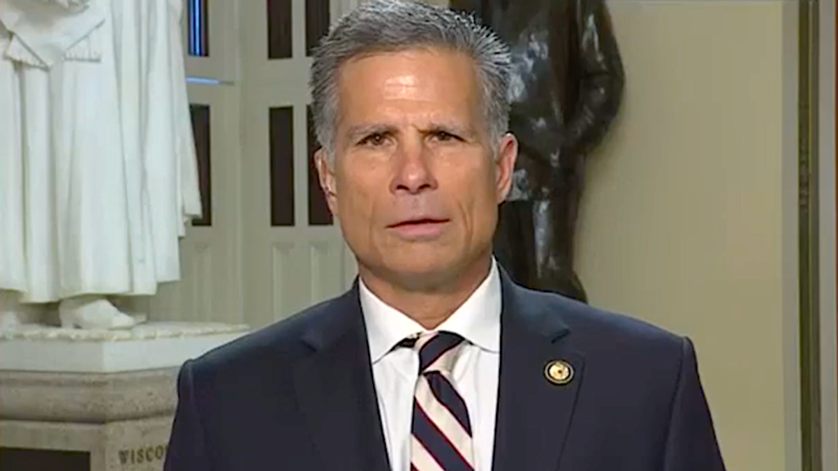 'I don't want to argue': MAGA lawmaker tap-dances away from questions on war chats