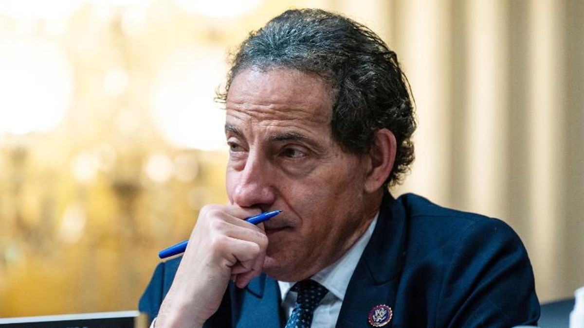 'Breach of ethics': Jamie Raskin pushes Alito to recuse over 'startling' Trump phone call