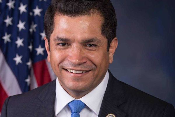 Sex assault claim hits congressman who admits to marriage 'mistakes': CNN