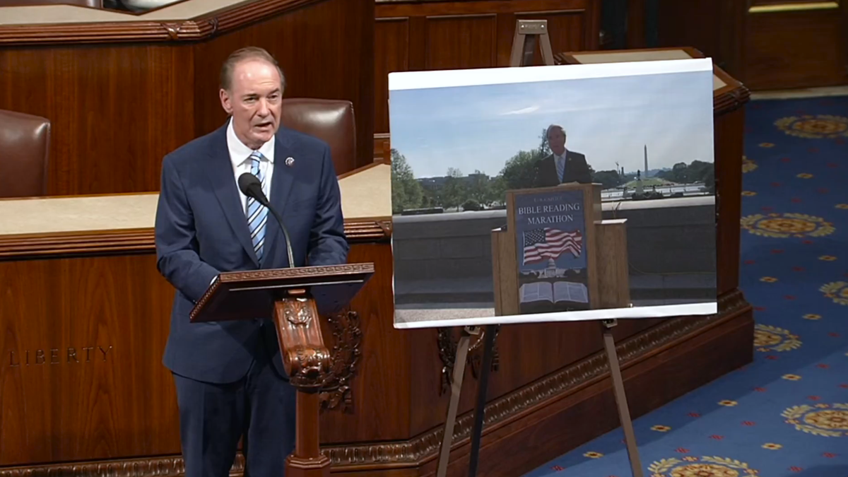 'English langel, Engwish, Englan': MAGA lawmaker flubs patriotic speech as House resumes