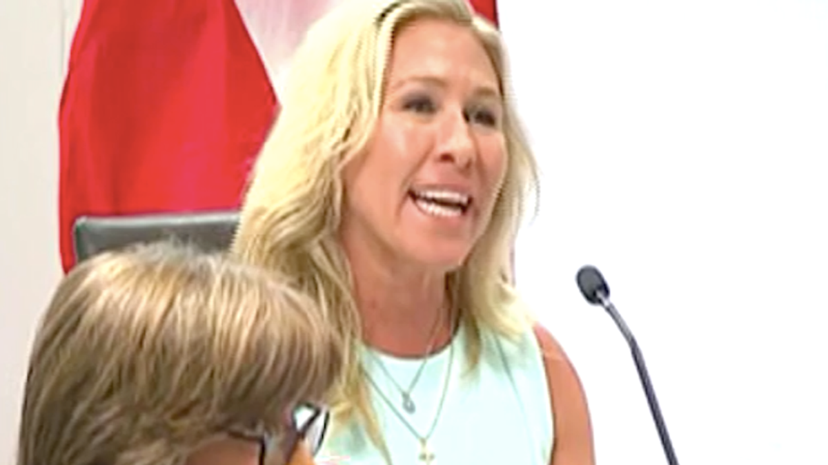 Marjorie Taylor Greene testimony immediately starts out with dispute over her oath of office