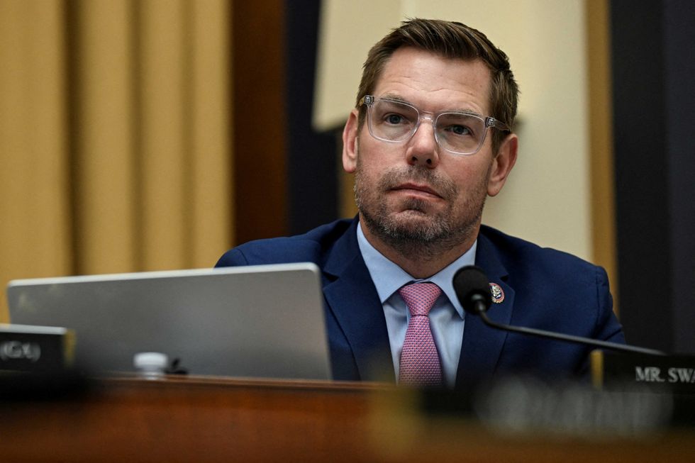 'Campaign in free fall': Swalwell hemorrhaging staff as Dem leaders call for exit