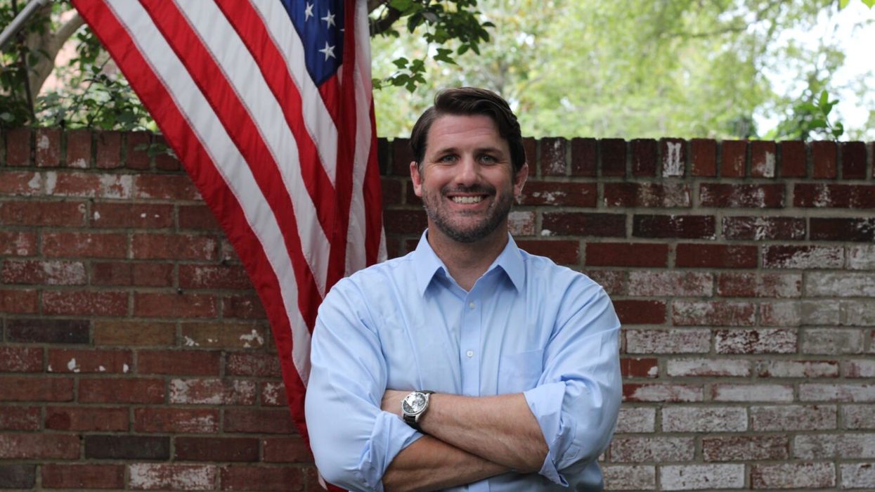 'Dude faked a family': GOP candidate ridiculed for campaign photos featuring non-relatives