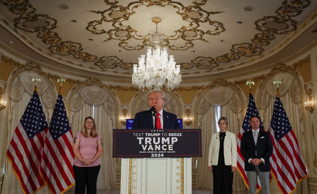 'Just an outright lie': CNN anchor cuts Trump mic for epic fact check