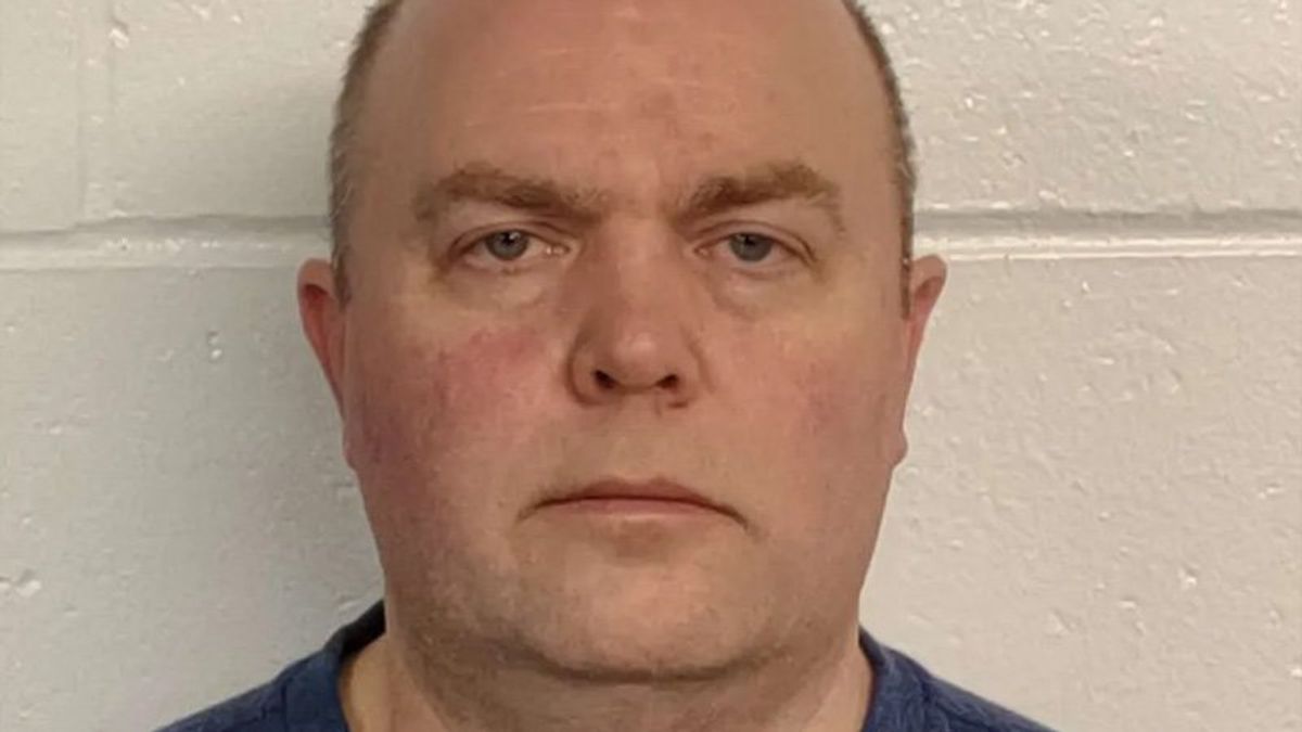 GOP lawmaker arrested after wild video shows him raging at snowplow in New Hampshire