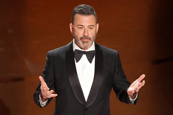 Jimmy Kimmel beefs up Trump feud with Oscars swipes at 'mad' president