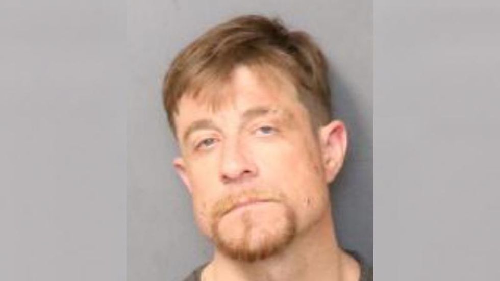 Neo-Nazi arrested after dumping 3 dead bodies at Albuquerque hospital: FBI