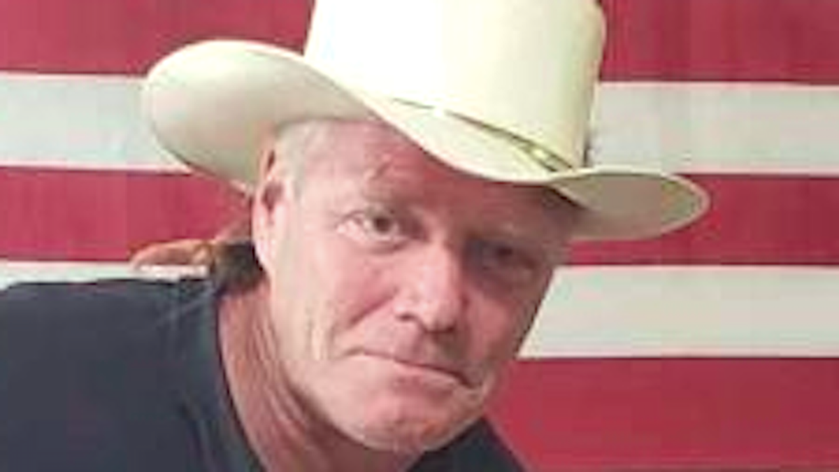 Phony lawyer with extremely checkered past pretends to help business owners defy COVID-19 orders