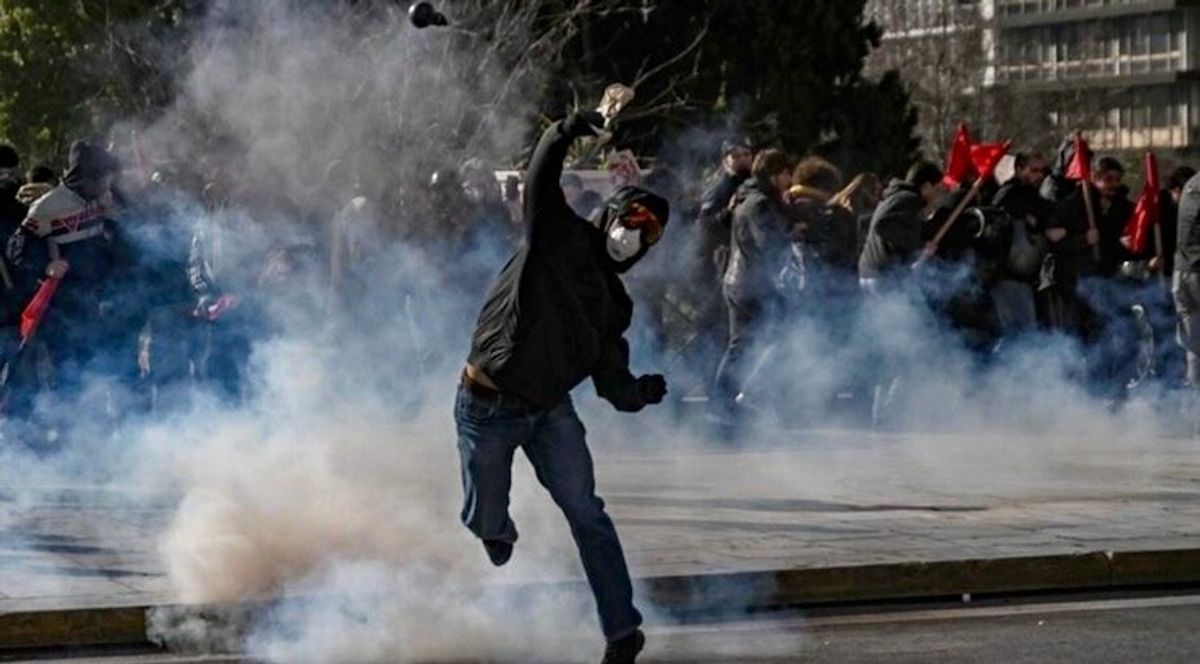 Tear gas battle as Greek students protest university reform