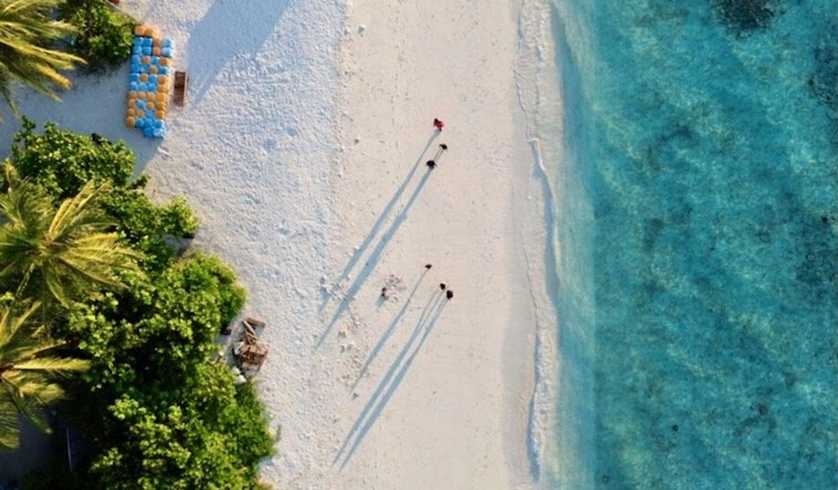 China ships Tibetan glacier water to climate-threatened Maldives