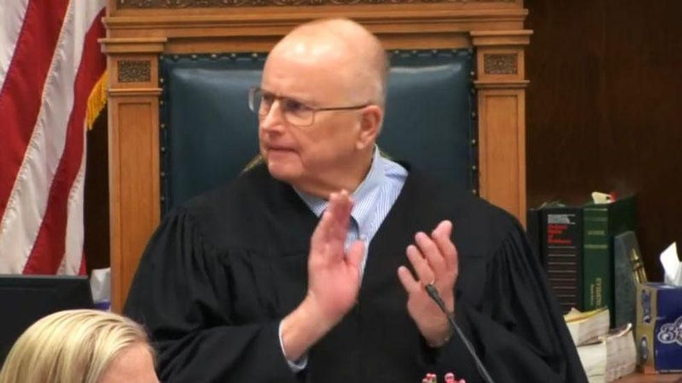 Kyle Rittenhouse judge is 'putting his thumb on the scale in every way possible': MSNBC analyst