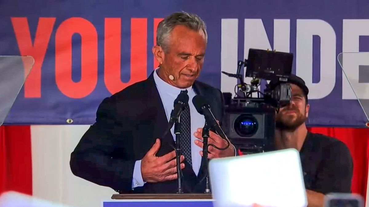 'I need my speech': RFK Jr. flubs roll-out of his independent presidential run