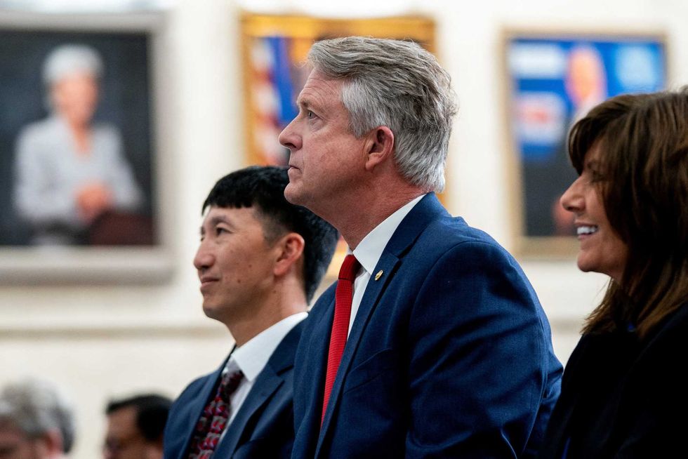 GOP senator uncorks crude ultimatum to Europe: 'Take the skirts off!'