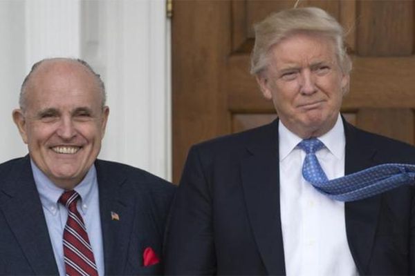 Giuliani could 'easily' flip on Trump if legal funding dissipates: legal expert