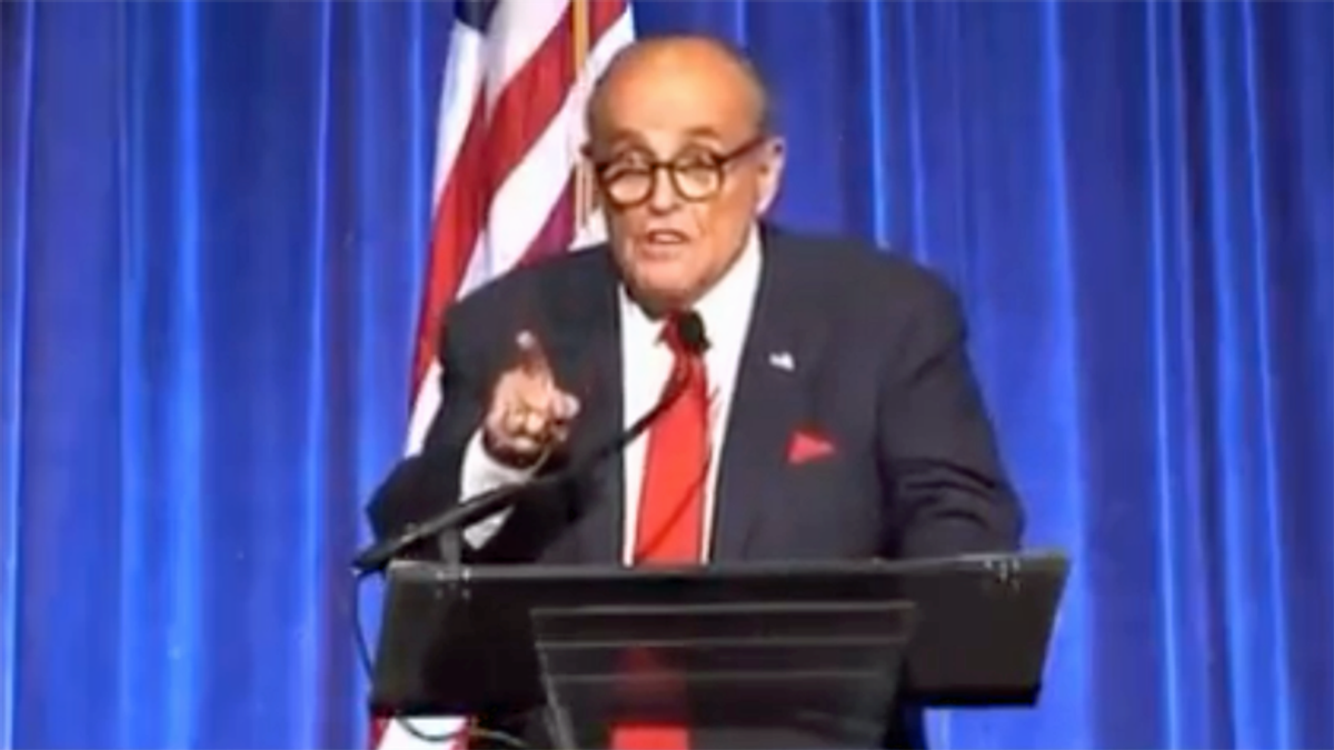 Was Rudy Giuliani 'drunk out of his mind' when he impersonated the Queen of England at 9/11 dinner?