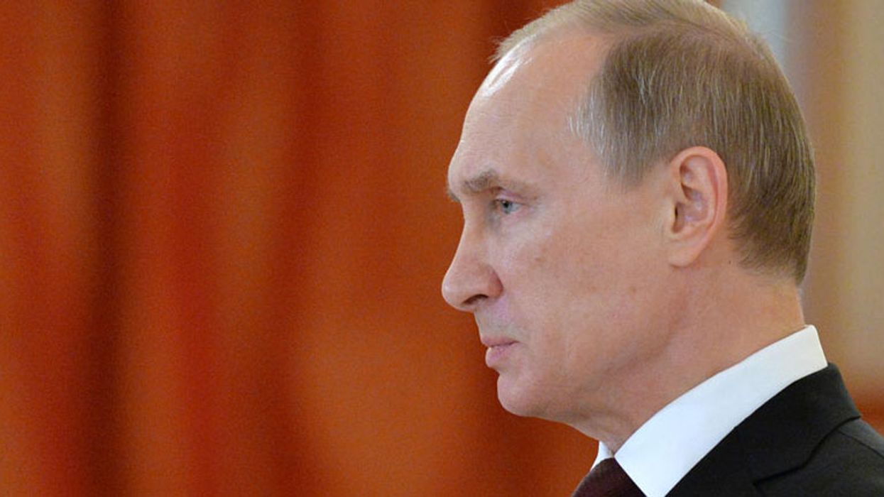 Activist in Russia reportedly arrested after handing out free copies of the novel '1984'