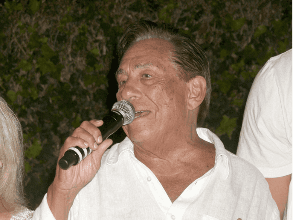 L.A. Clippers owner's astonishing racist tirade: Don't bring black people to my games!