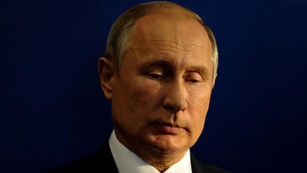 Putin's defense minister is reportedly being urged by his own team to kill himself
