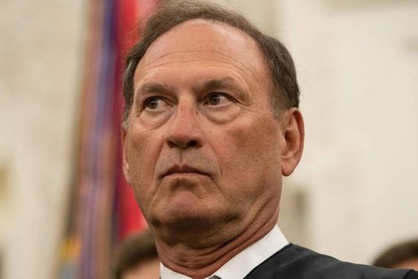 'Grave': Justice Alito put on notice that he might have committed an 'impeachable offense'