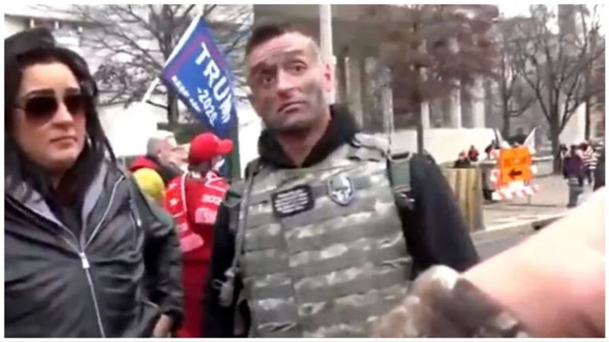 Capitol rioter who urged protesters to take cops' guns made secret deal with DOJ: report