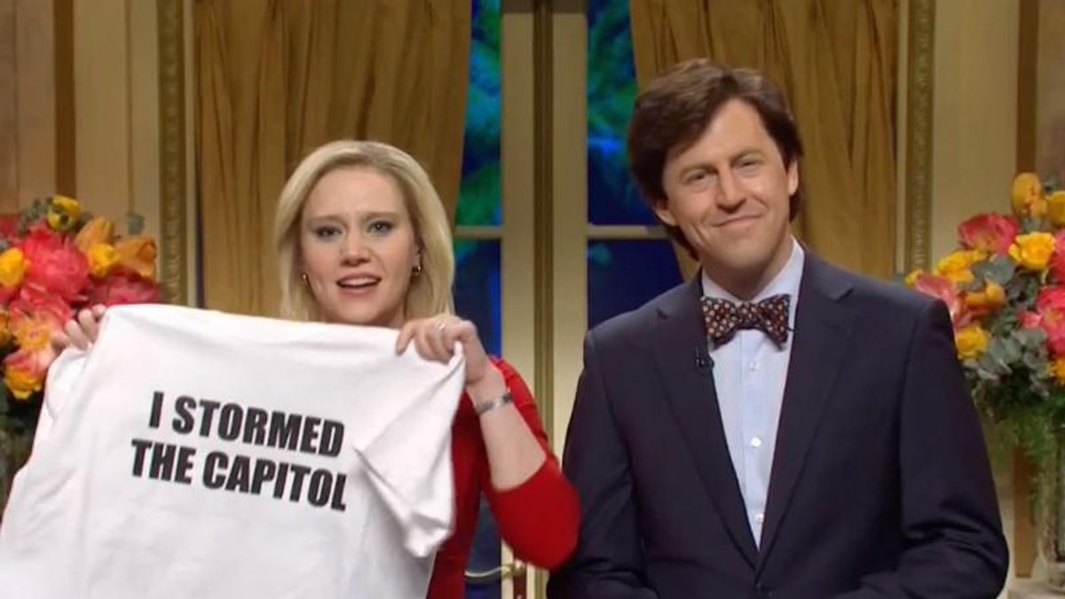 SNL destroys Fox News with Ukraine skit set at Trump's Mar-a-Lago