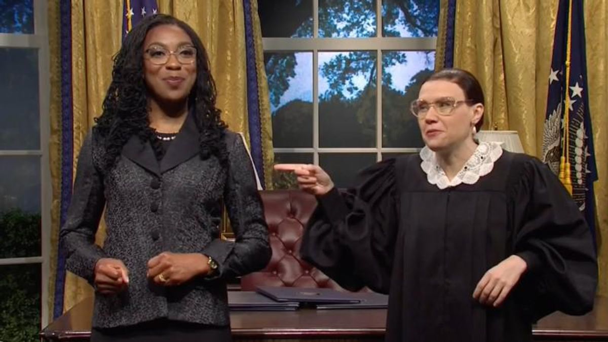 RBG returns from the grave to joke about Ted Cruz with KBJ on 'Saturday Night Live'