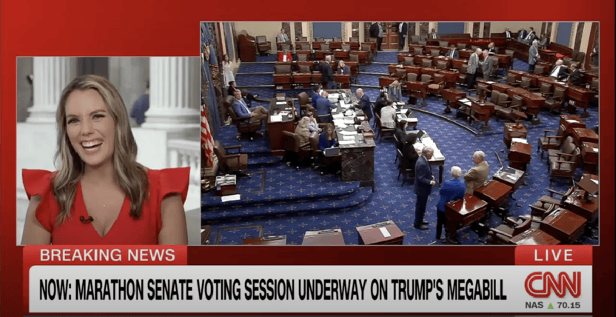 ‘Bouncy, bouncy!’ CNN cracks up as bored Republican tosses ball on Senate floor